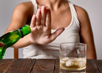 Estudio vincula su consumo moderado de alcohol con cáncer y muerte prematura