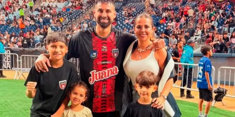 Futbolista argentino pierde a su esposa e hijos tras el terremoto en Venezuela