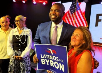 La carrera por la gobernación de Florida cambia de rumbo: Byron Donalds fortalece su campaña mientras Jerry Demings suspende la suya por motivos de salud