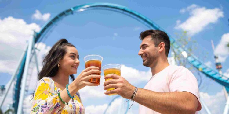 SeaWorld Orlando celebra los 250 años de Estados Unidos con un nuevo festival de barbacoa, música y entretenimiento