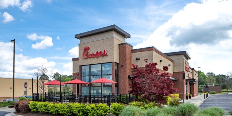 Orlando suma nuevo Chick-fil-A en Boggy Creek con 120 empleos y promoción especial para el día de apertura