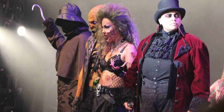 ¡Workout, sudor y “sangre”! Howl-O-Scream 2026 revela nuevos monstruos en SeaWorld Orlando