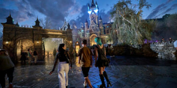 Universal Nights llega a Epic Universe con una nueva experiencia nocturna