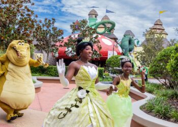 Disney lleva la magia de sus princesas a niños con enfermedades críticas en Central Florida