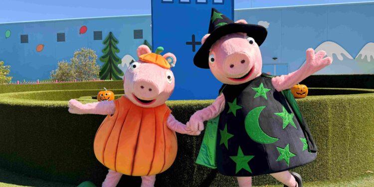 Peppa Pig invita a las familias de Florida a celebrar Halloween con dulces y disfraces