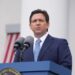 DeSantis declara estado de emergencia en 25 condados de Florida ante tormenta en el Golfo